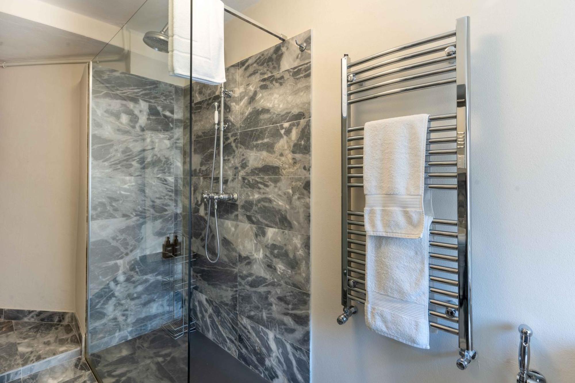 ברגה Luxury Apartment Angelio מראה חיצוני תמונה